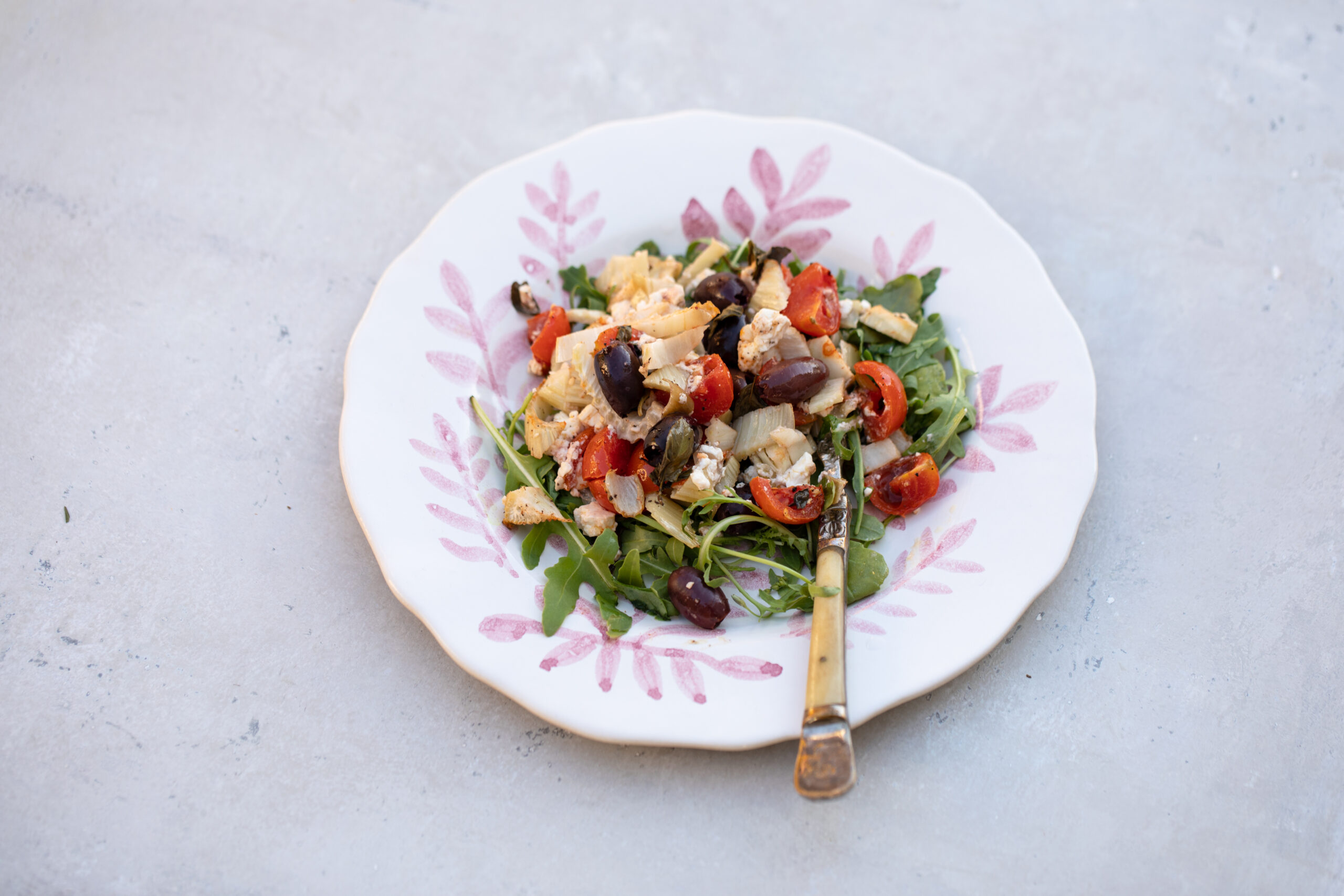 Fennikel-tomat salat